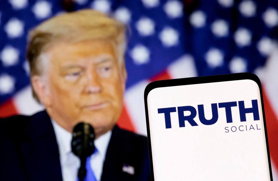Donald Trump no podrá comentar sobre ciertas personas en las redes sociales. Foto: Reuters.