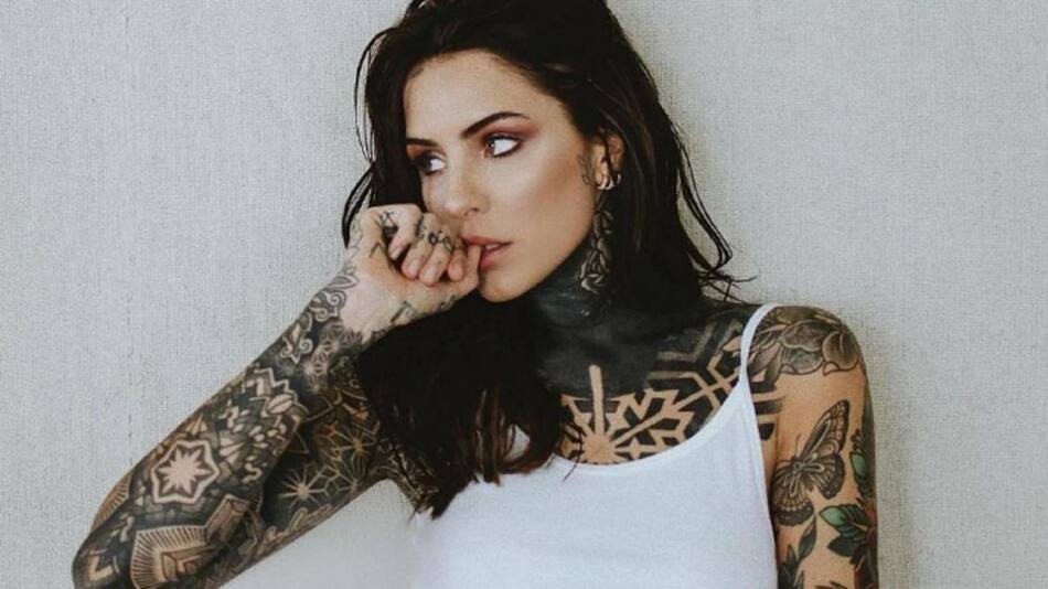 Cande Tinelli mostró los detalles del tatuaje en su parte más íntima