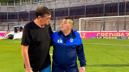 Copa de la Superliga, Falcioni y Maradona