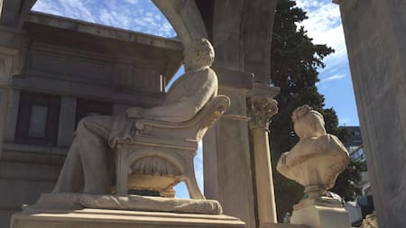 El primer vicepresidente argentino: impulsó uno de los fusilamiento más famosos y terminó odiando "eternamente" a su esposa