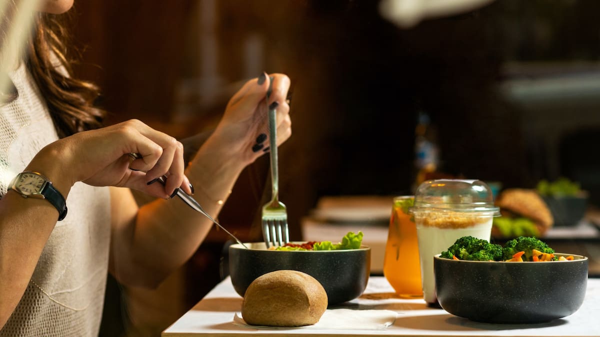 Vitaminas del complejo B: las claves para incluirlas en tu dieta y mejorar el rendimiento físico y mental, según Harvard