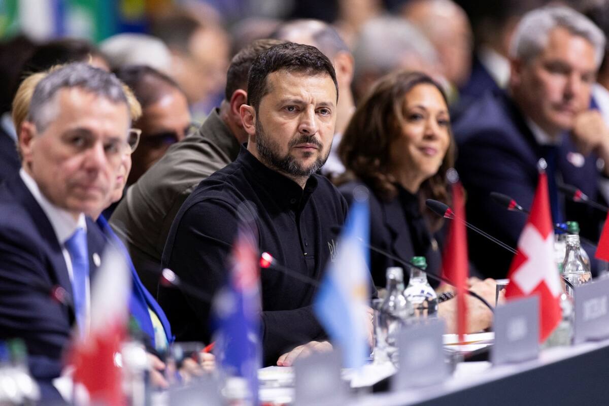 Volodimir Zelenski en la Cumbre por la Paz en Ucrania. Foto: Reuters