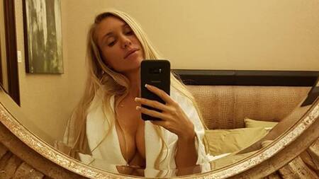 Melisia - Hincha de River hot