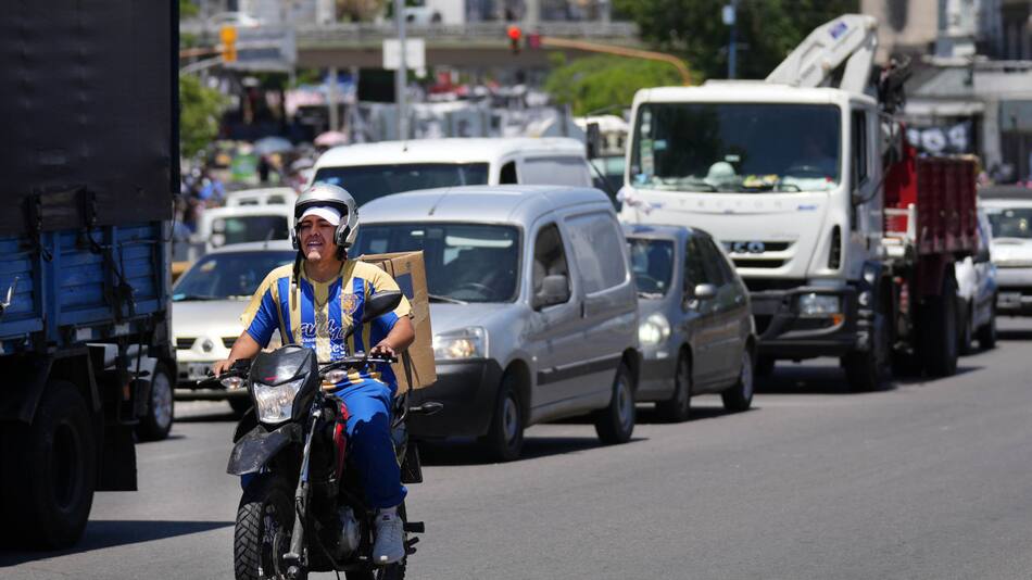 Autos transitando. Foto: NA