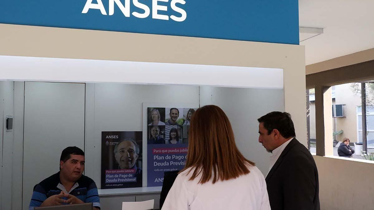 ANSES: últimas fechas de cobro con aumento de mayo 2026 para AUH, AUE y SUAF