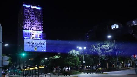 Fernando Gray mapping por cumpleaños de Evita