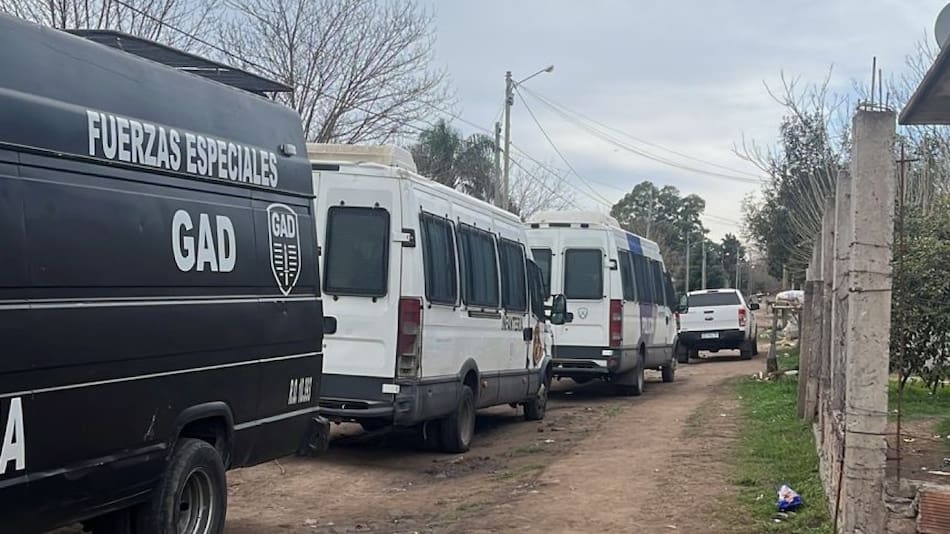 Operativo policial en Moreno Sur. Foto: prensa Policía