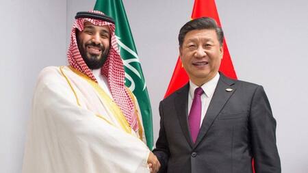 Mohamed Bin Salmán (heredero al trono saudí) y Xi Jinping. Foto: Ministerio de Asuntos Exteriores de Arabia Saudita
