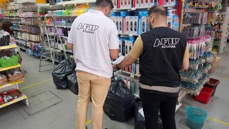 Operativo de Aduana. Foto: Aduana.