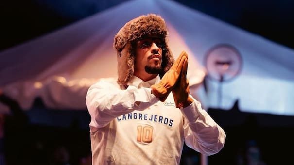 La explicación detrás de las palabras extrañas del disco de Bad Bunny: “Debí tirar más fotos” tiene su propio diccionario