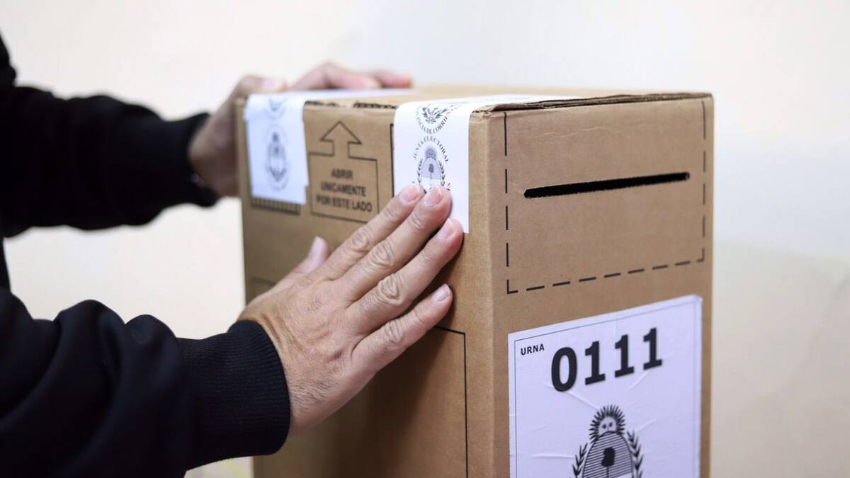 Urna para las votaciones. Foto: NA
