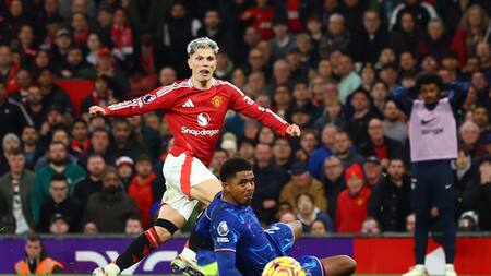 Alejandro Garnacho podría trasladar sus goles y amagues a Italia. Foto: Reuters.