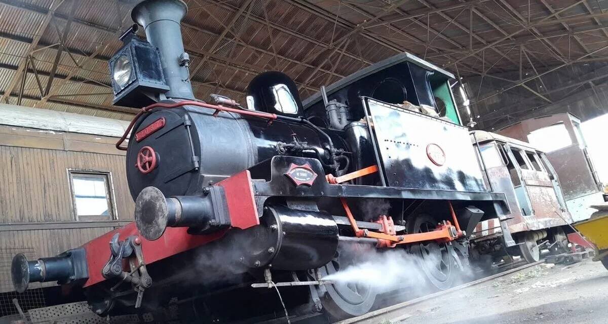 Una locomotora a vapor de 1906 vuelve a las vías