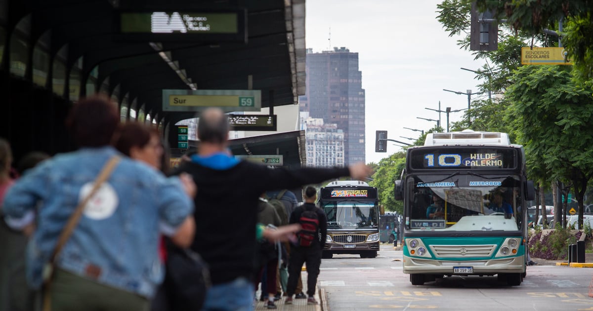 Una histórica línea de colectivos de Buenos Aires extiende su recorrido ...