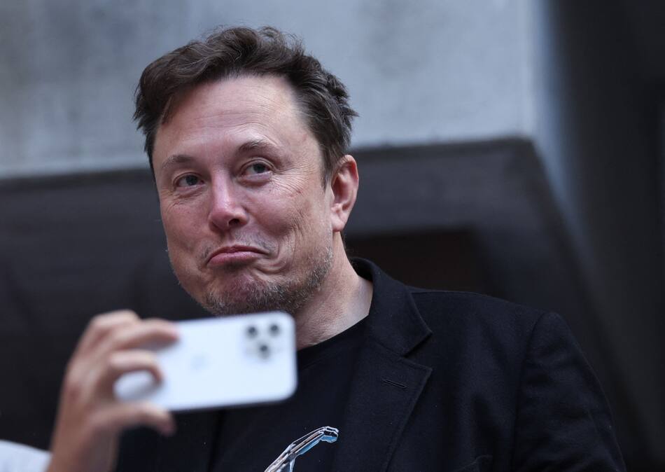 Elon Musk asistió al estadio. Foto: Reuters.