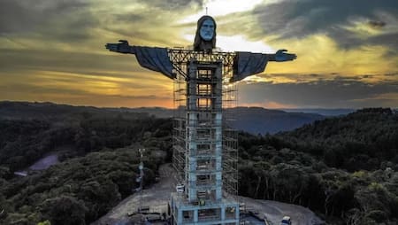 Cristo construcción, Brasil