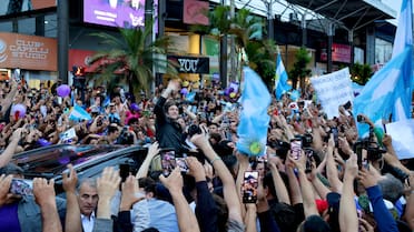 En la última semana antes de las elecciones, Javier Milei visitará Córdoba y prepara un acto de cierre de campaña en Rosario