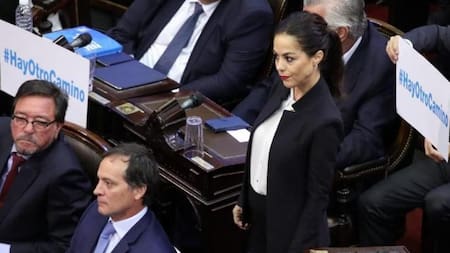 Irrupción de Joanna Picetti en el discurso de Macri en apertura de Sesiones ordinarias