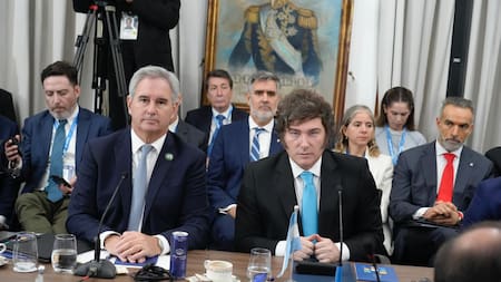 Giro diplomático: el gobierno de Milei confirmó lo que tiene pensado con la embajada argentina en Venezuela