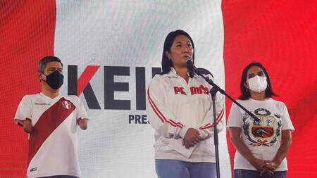 Keiko Fujimori hablando al final de las votaciones, NA
