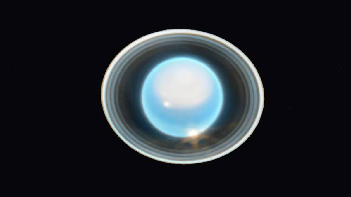 La imagen de Urano con sus anillos y sus diferentes lunas. Foto: Gentileza NASA.