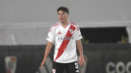 Agustín de La Cuesta, futbolista. Foto: X @RiverPlate