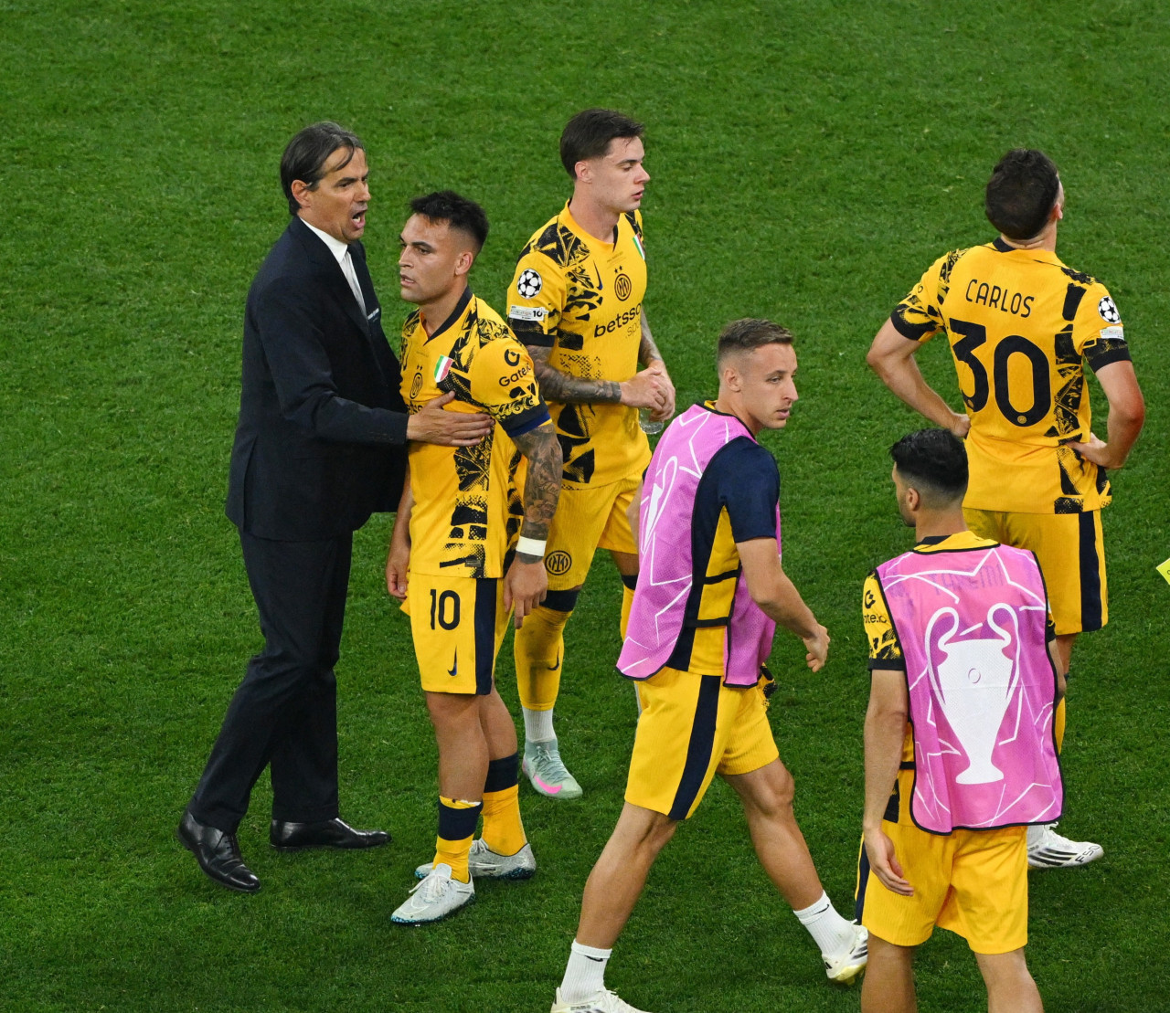 Simone Inzaghi tras la derrota del Inter en la final de la Champions League. Foto: REUTERS.
