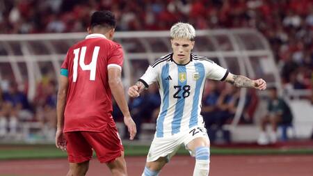 Alejandro Garnacho con la Selección Argentina ante Indonesia. Foto: Reuters.