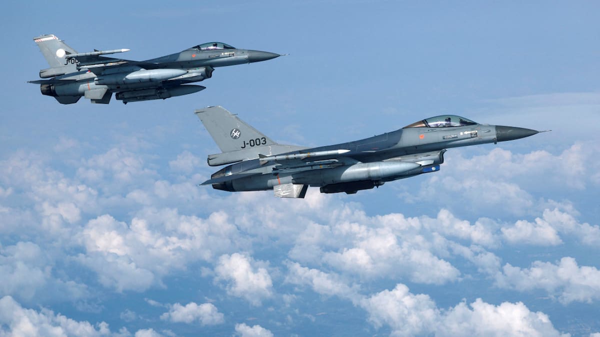 Los aviones F-16.