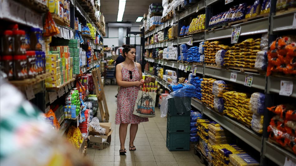 La inflación de octubre de 2025 sería mayor a la de septiembre.