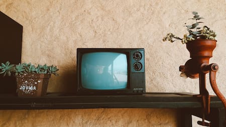 Imagen ilustrativa de tv vintage - foto @unsplash