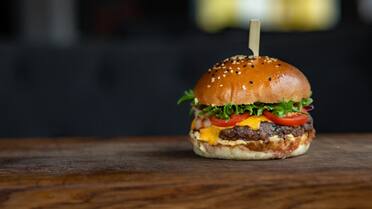 Ideal para no gastar de más: cómo reconocer una buena hamburguesa antes de comerla