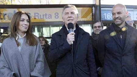 Mauricio Macri, María Eugenia Vidal y Guillermo Dietrich en inauguración de Metrobus San Martín (Agencia NA)