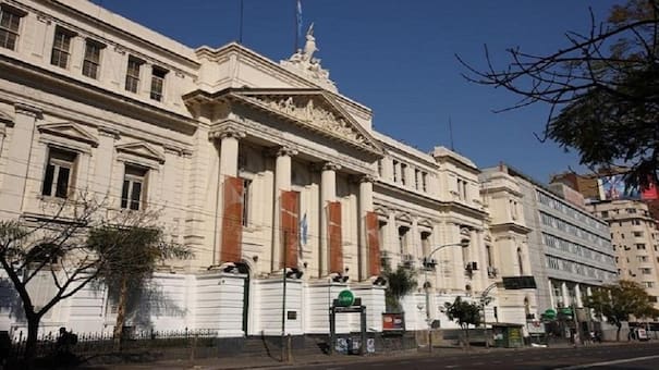 La UBA lanzó dos nuevos posgrados 100% online: los requisitos para poder cursar