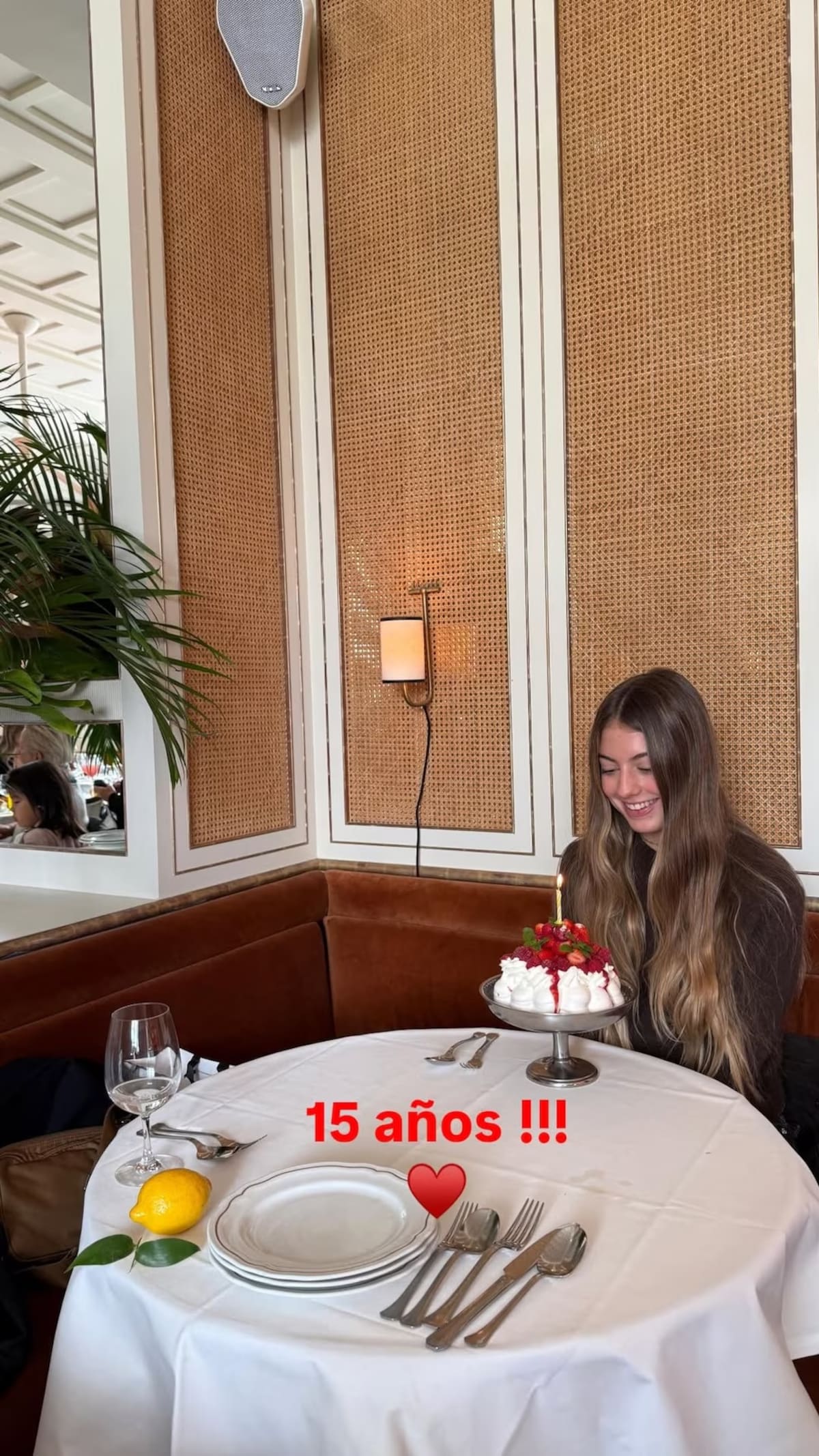 Juliana Awada - cumpleaños número 15 - Antonia Macri