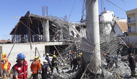 Derrumbe fatal de obra en construcción en Santa Teresita - NA -