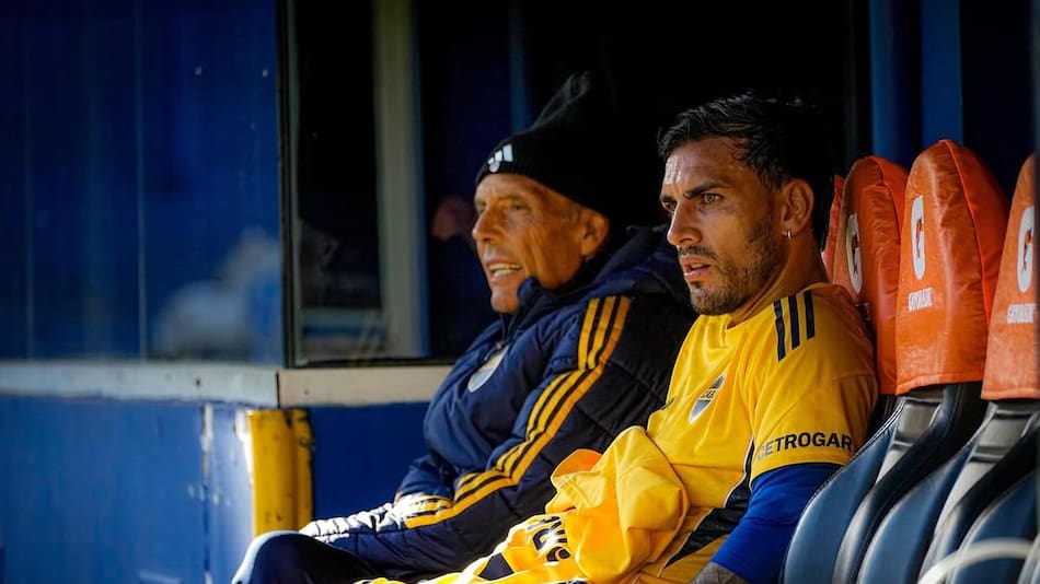 Miguel Ángel Russo con Leandro Paredes.