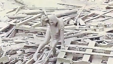 La increíble historia detrás de la foto del milagro del alud en Perú