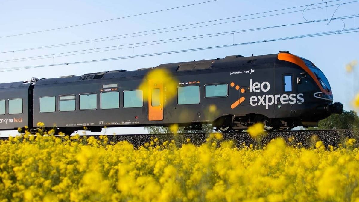 Leo Express, el tren turístico europeo que conecta Polonia con Alemania sin escalas y por solo 10 euros.
