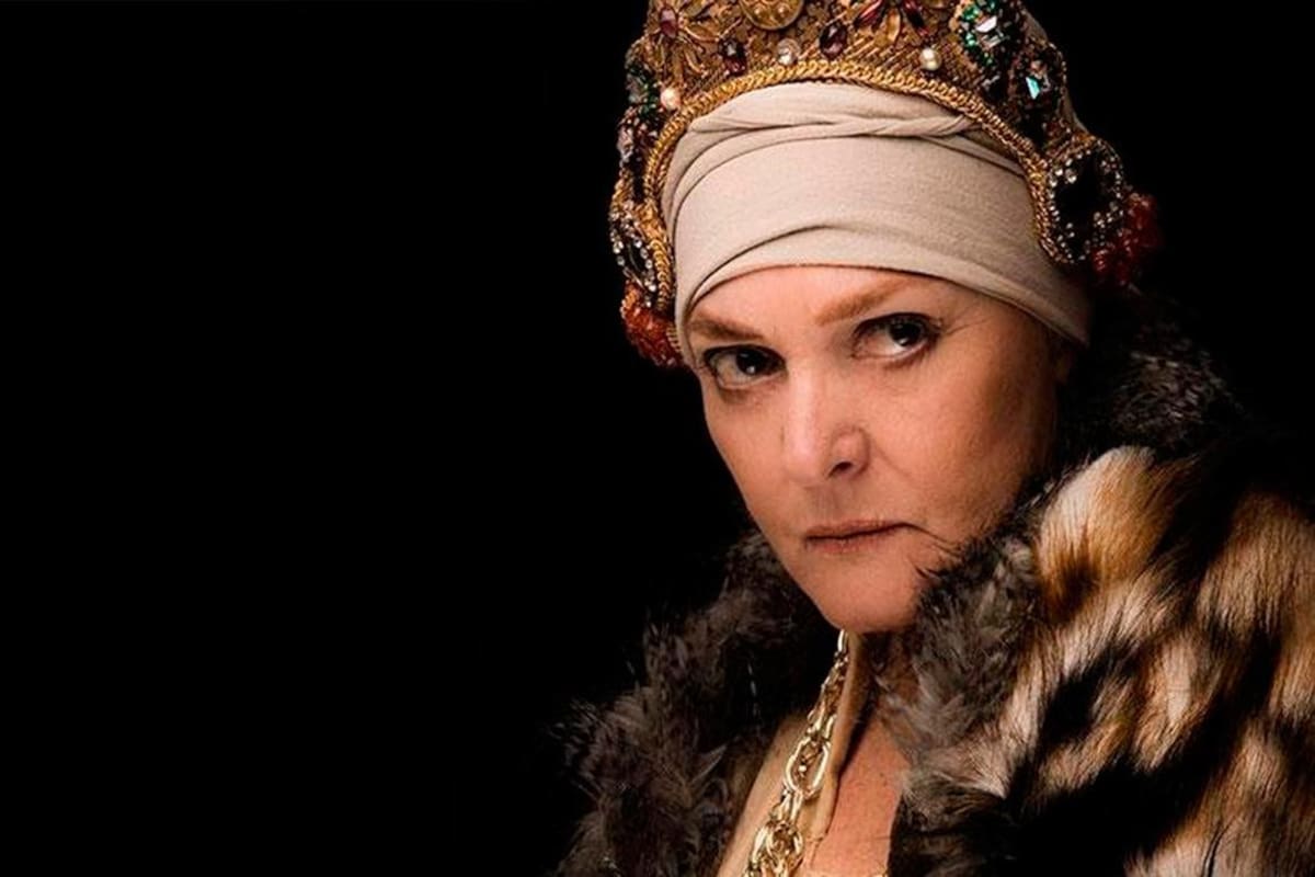Claudia Lapacó,