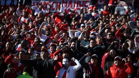 Superclásico, hinchas de River, Monumental, REUTERS