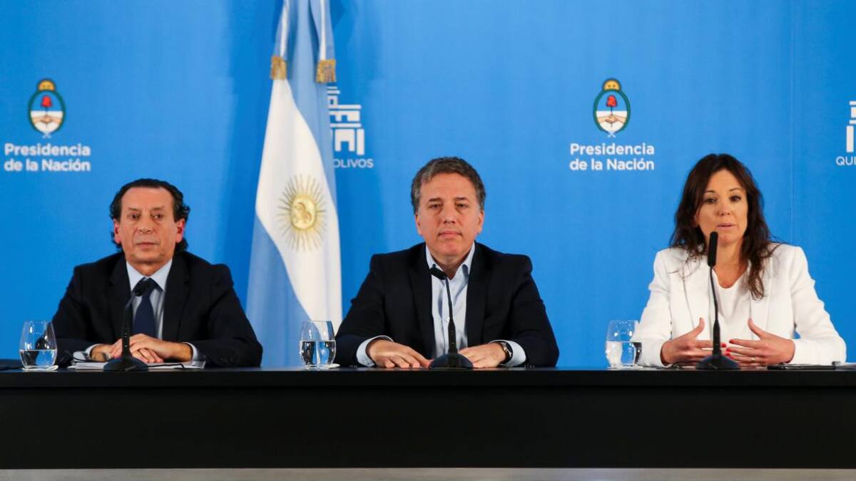 Anuncio de medidas económicas del gobierno, Dante Sica, Nicolás Dujovne, Carolina Stanley, REUTERS
