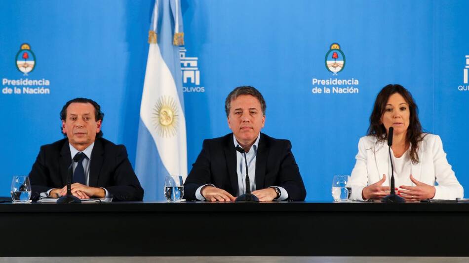 Anuncio de medidas económicas del gobierno, Dante Sica, Nicolás Dujovne, Carolina Stanley, REUTERS