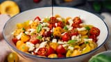 Ensaladas refrescantes para Navidad: 6 ideas ricas, rápidas y fáciles para acompañar el asado y equilibrar la cena de Nochebuena