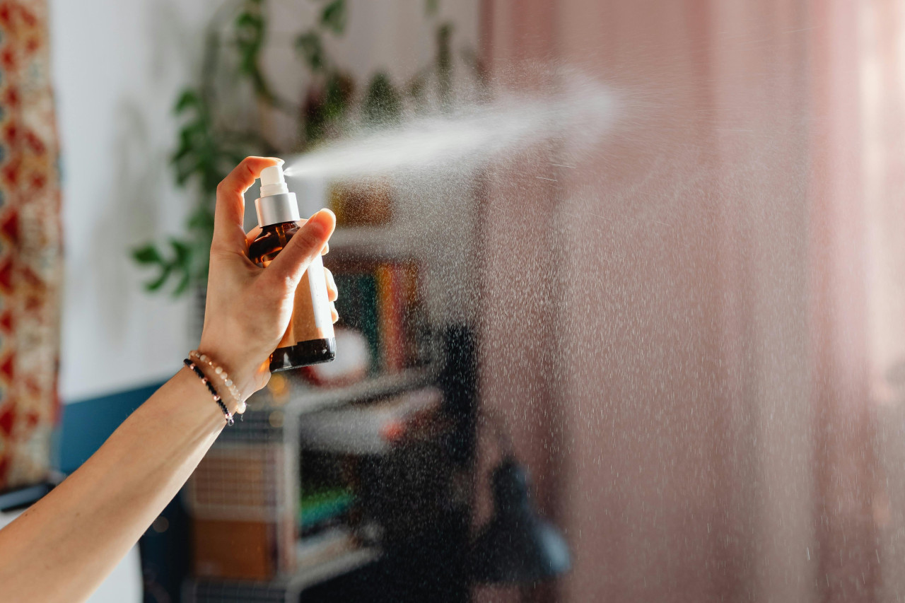 Atomizador, perfume, fragancia. Foto: Pexels.