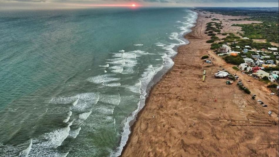 Claromecó se posiciona como uno de los destinos más destacados de la costa atlántica bonaerense. Foto: Instagram / claromecoarg.