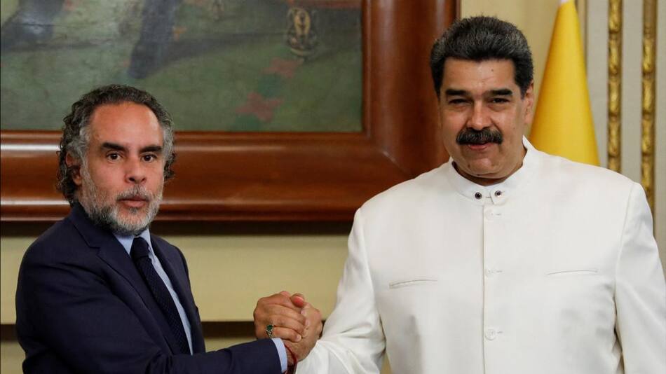 Nicolás Maduro y el embajador Armando Benedetti_Reuters
