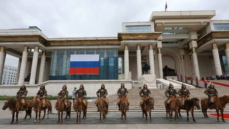 Mongolia recibe a las delegaciones extranjeras de una manera muy particular. Foto: Reuters.