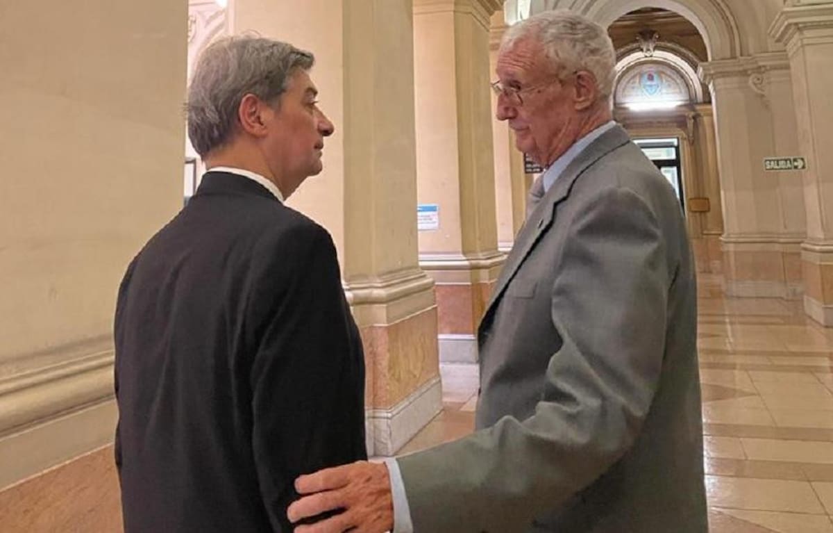 Horacio Rosatti y Martín Balza, en el salón de los Pasos Perdidos.