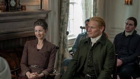 Outlander, Claire y Jamie. Foto @outlander_starz